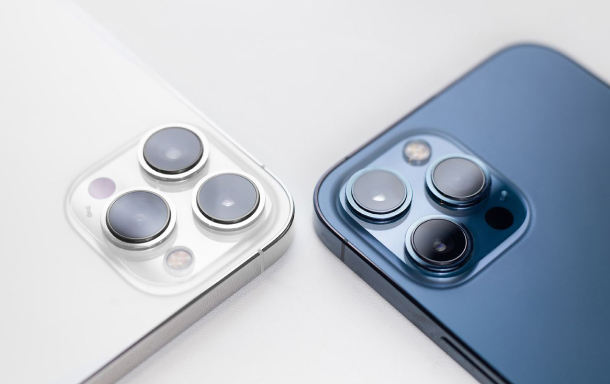 Apple iPhone 13 Pro グラファイト(充電故障) 充電できない豚はただの豚だ】iPhone 13 Pro ドックコネクタ交換