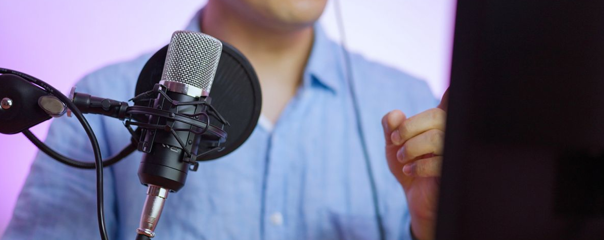 配信者になるには?必要な準備やはじめ方、人気になるためのポイントを解説|快適ネット生活情報メディア おうちネットプレス | NTTドコモ